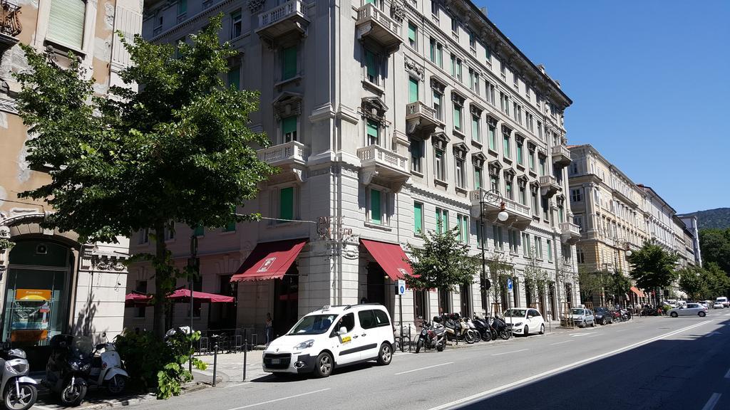 Residence San Marco Триест Екстериор снимка