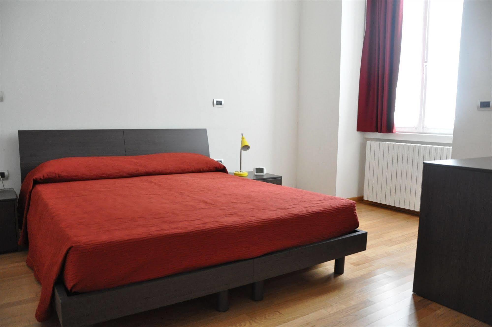 Residence San Marco Триест Екстериор снимка
